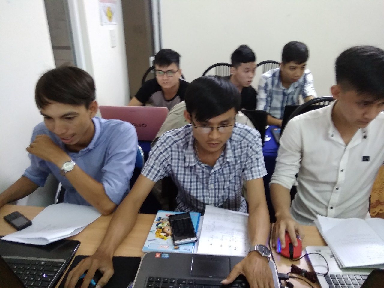 Học viên thực hành nghiệp vụ xây dựng tại lớp đào tạo – Đà Nẵng, 2018