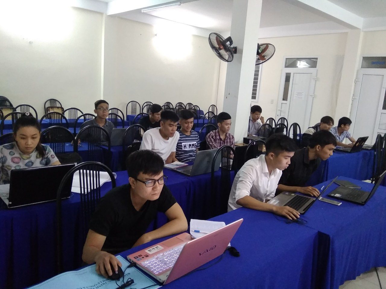 Học viên thực hành nghiệp vụ xây dựng tại lớp đào tạo – Đà Nẵng, 2018
