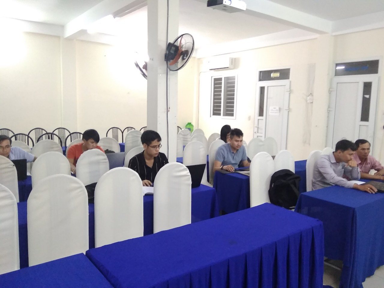 Học viên thực hành nghiệp vụ xây dựng tại lớp đào tạo – Đà Nẵng, 2019